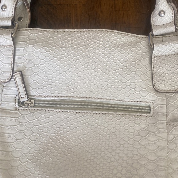 Sagharbor Bag - Picture 7 of 15